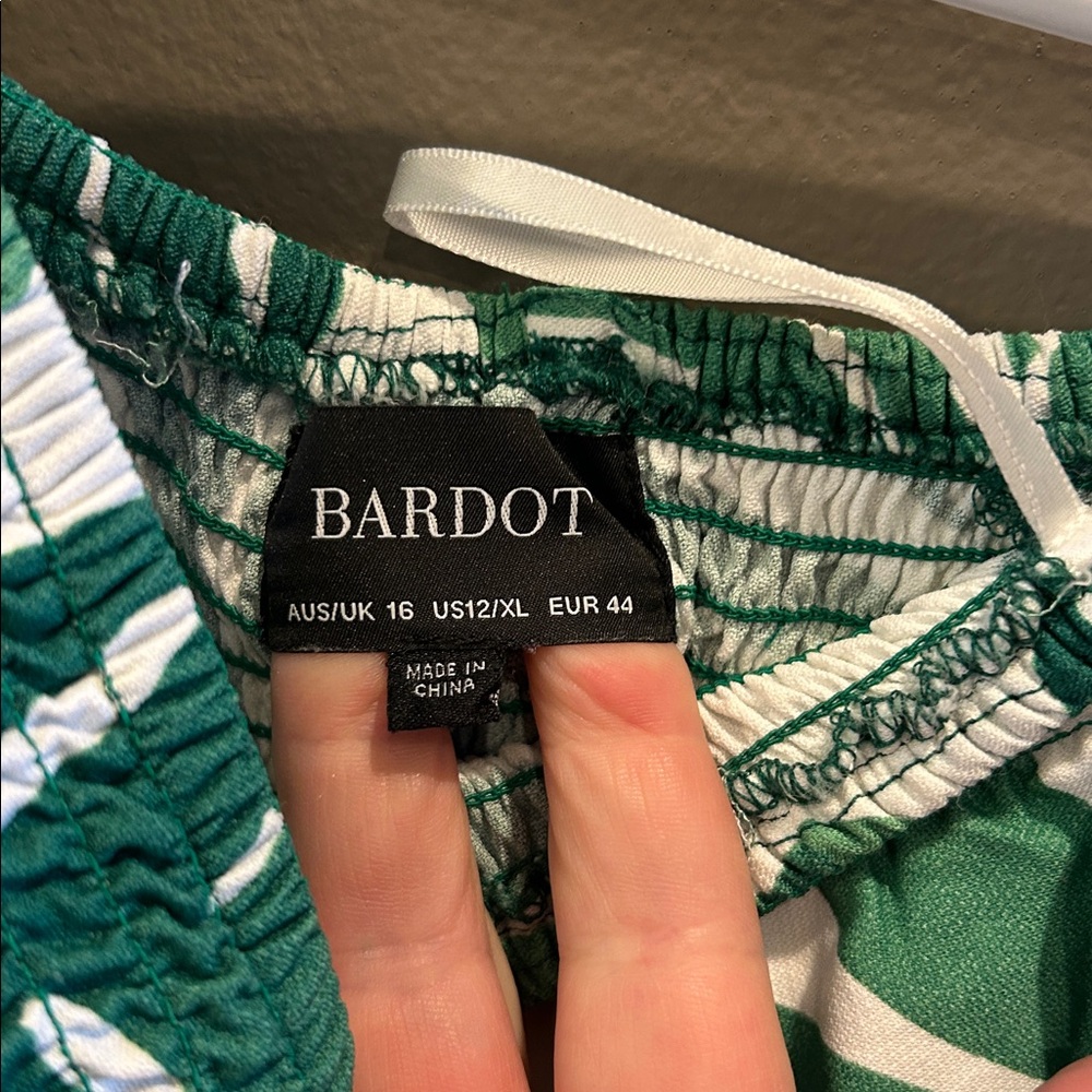 Bardot Tropical Palm Leaf Off Shoulder Maxi Dress - Picture 7 of 9